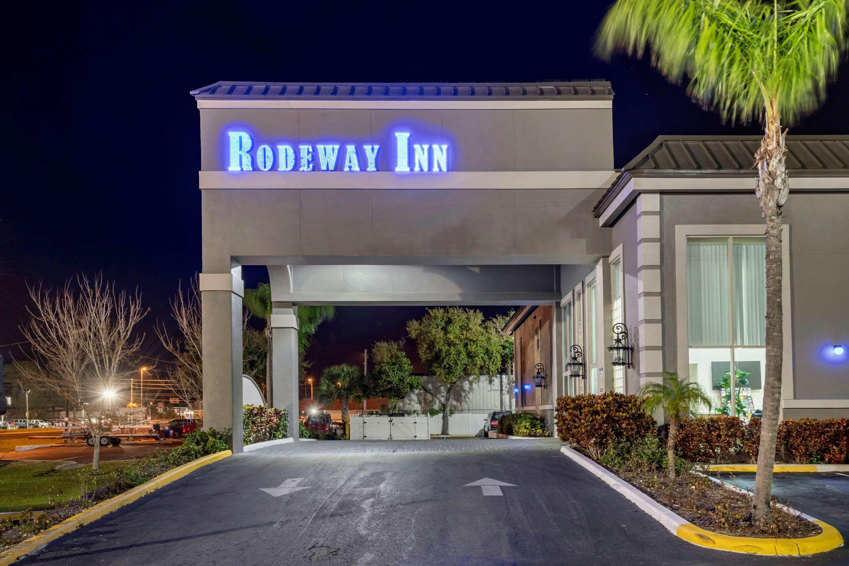Rodeway Inn New Port Richey Exterior photo